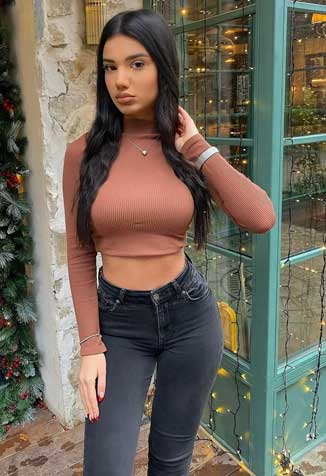 VIP call girls in Vadodara